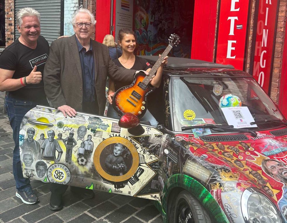 Liverpool Beatles Museum Welcomes George Sephton and a Special Gift ...